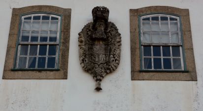 Ferme T14 à Vilarinho dos Freires de 1 424 m²