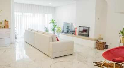 Maison T3 à Nossa Senhora das Misericórdias de 187 m²