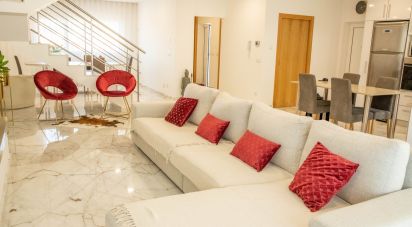 Maison T3 à Nossa Senhora das Misericórdias de 187 m²