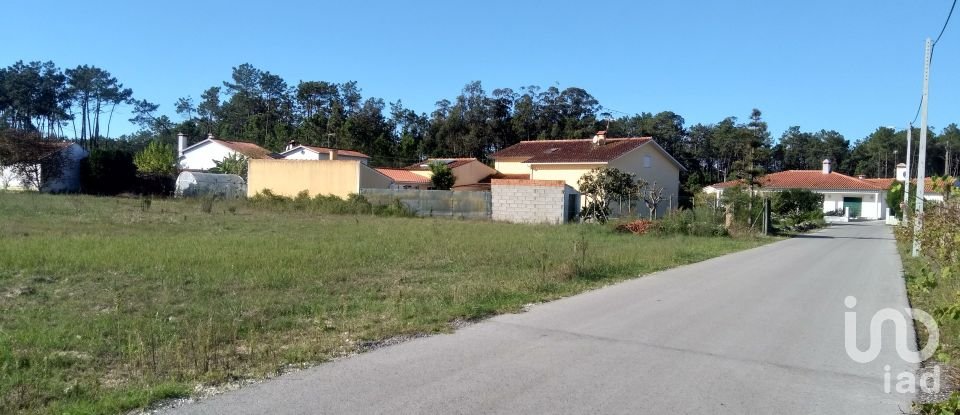 Building land in Monte Real e Carvide of 2,300 m²