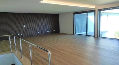 Maison T3 à Rebordosa de 750 m²