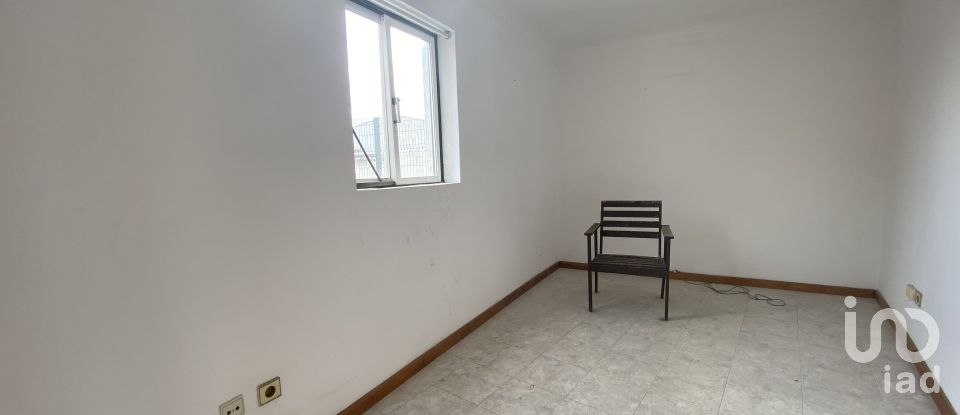 Building in Faro (Sé e São Pedro) of 350 m²