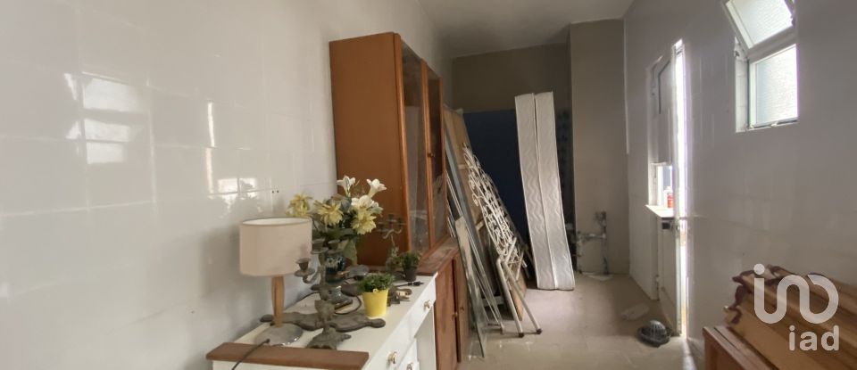 Building in Faro (Sé e São Pedro) of 350 m²