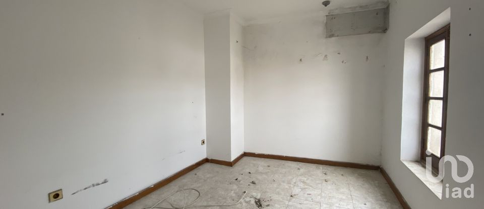 Building in Faro (Sé e São Pedro) of 350 m²