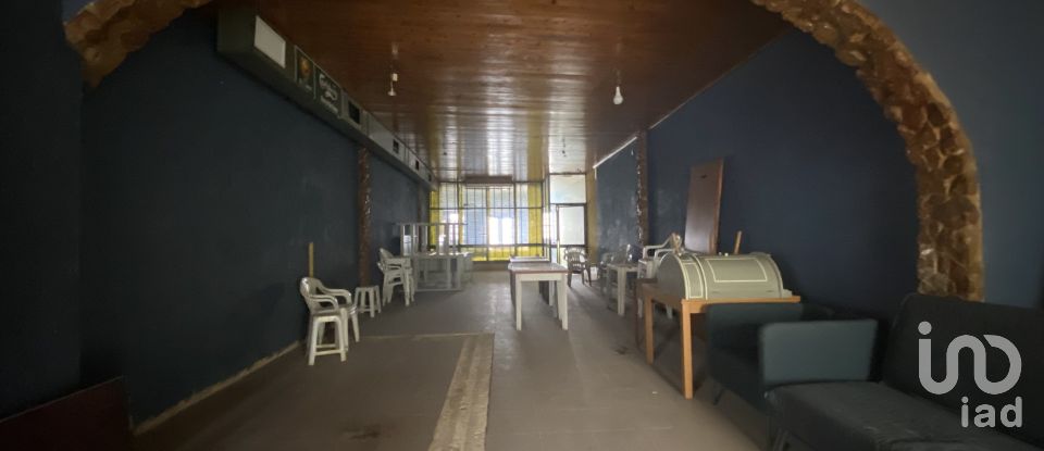 Building in Faro (Sé e São Pedro) of 350 m²