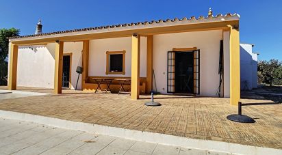 House/villa T3 in Moncarapacho e Fuseta of 235 sq m