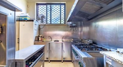 Shop / premises commercial in Odivelas of 104 m²