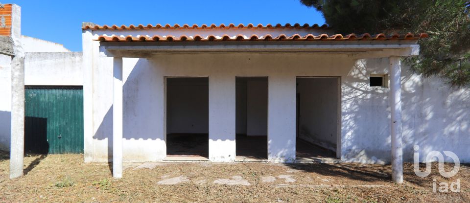 House T0 in Gâmbia-Pontes-Alto da Guerra of 142 m²