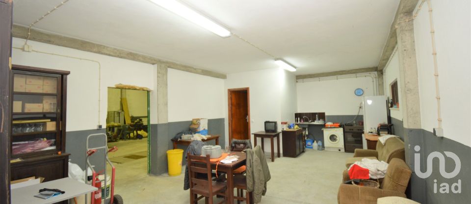 Warehouse in Podentes of 459 m²