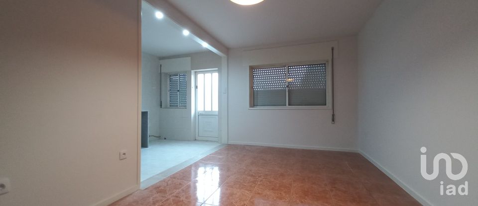 Apartment T3 in Oliveira of 110 sq m