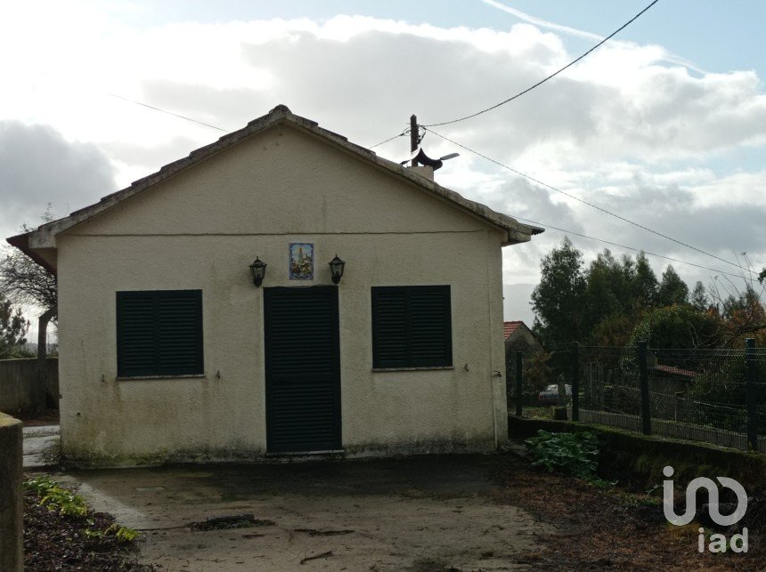 Casa tradicional T2 em Carvalhais e Candal de 59 m²