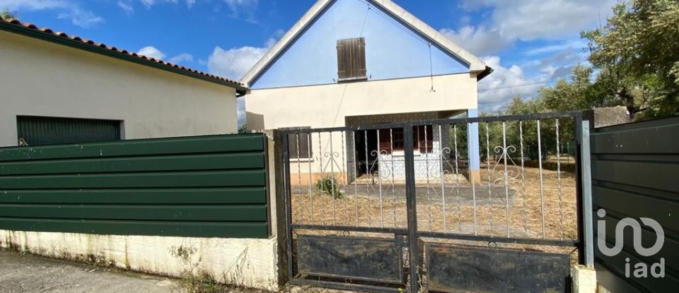 House/villa T2 in Freixianda, Ribeira do Fárrio e Formigais of 104 sq m