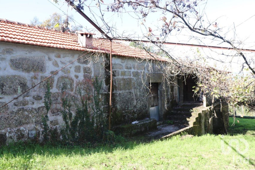Village house T4 in Mondim de Basto of 520 m²