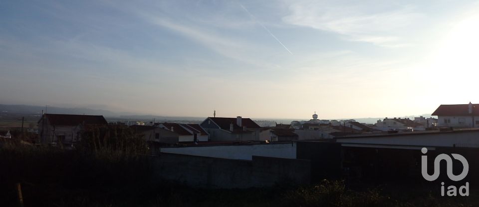 Land in São Martinho do Porto of 1,080 m²
