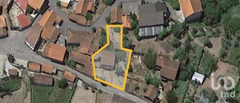 House T3 in Calde of 211 m²