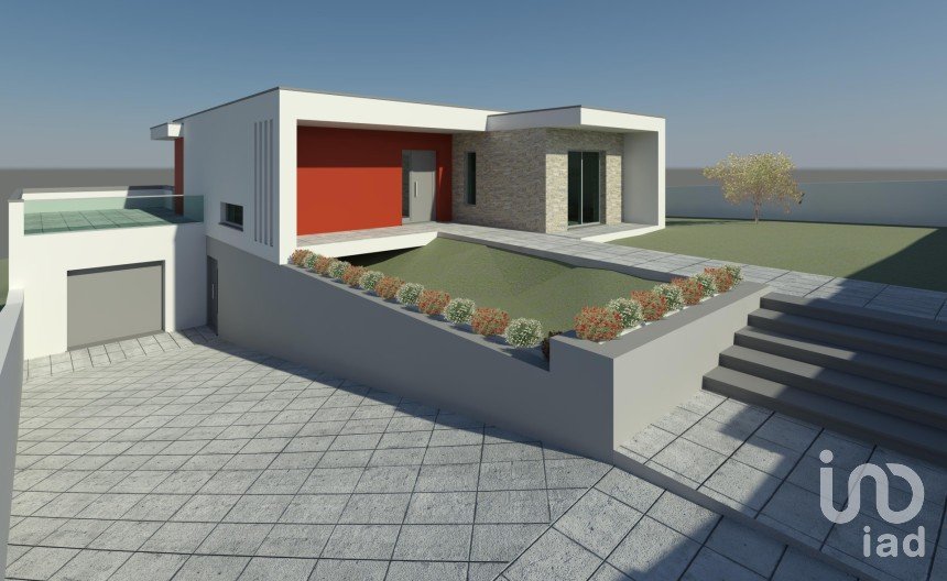 House T3 in Serra d'El-Rei of 175 m²