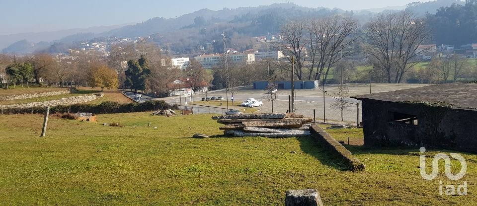 Land in Guilhadeses e Santar of 7,302 m²