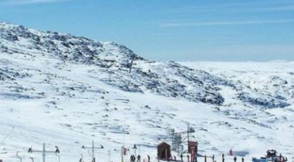 Terrain à bâtir à Covilhã e Canhoso de 883 m²