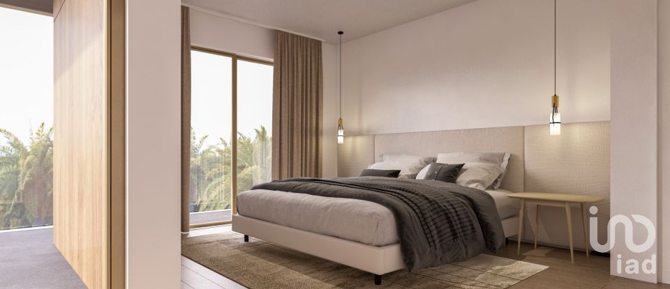 Maison T3 à Água de Pena de 197 m²