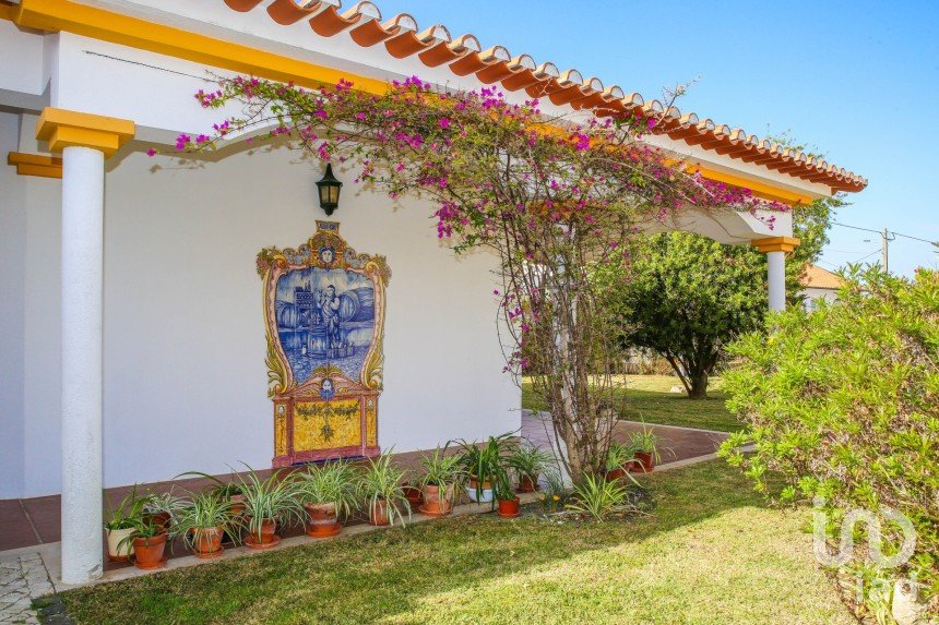 Casa / Villa T5 em Caldas da Rainha - Nossa Senhora do Pópulo, Coto e São Gregório de 903 m²