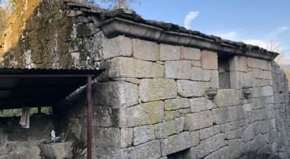 Maison rustique T4 à Vilar de Ferreiros de 240 m²