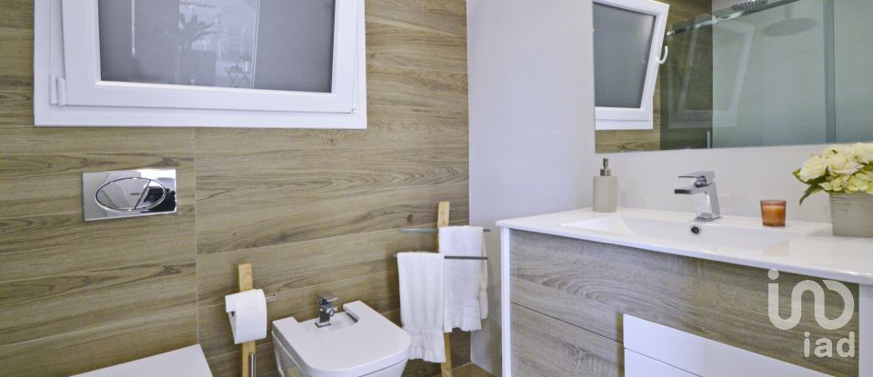 Moradia T4 em Corroios de 250 m²