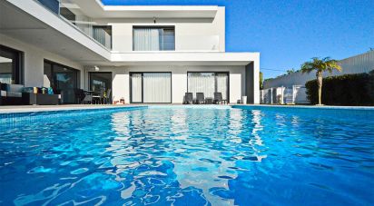 Maison T4 à Corroios de 250 m²