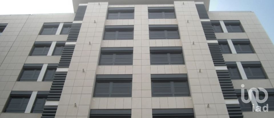 Boutique/Local commercial à Lumiar de 152 m²