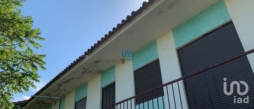 House T3 in Várzea, Aliviada e Folhada of 200 m²