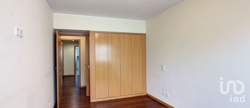 Apartment T3 in São Mamede de Infesta e Senhora da Hora of 134 m²
