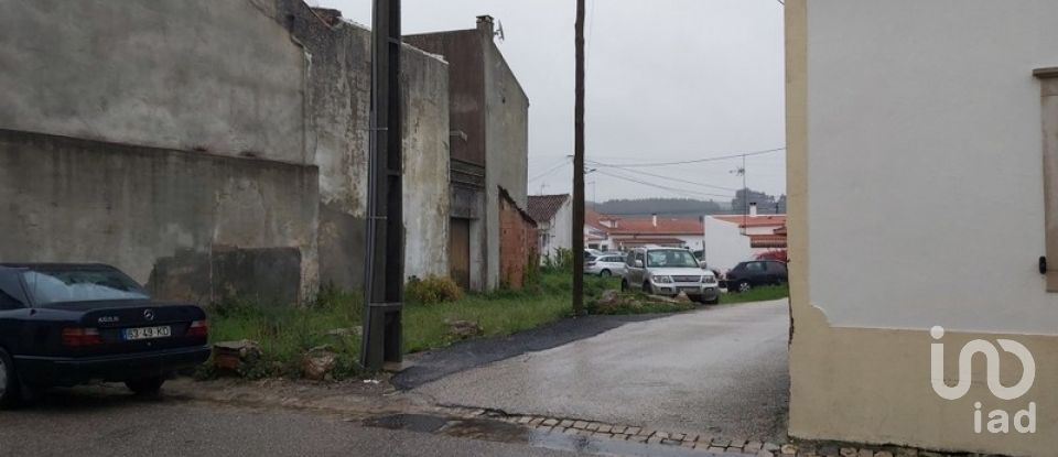 Terrain à bâtir à Alcobaça e Vestiaria de 225 m²