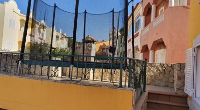 Maison T4 à Quarteira de 220 m²