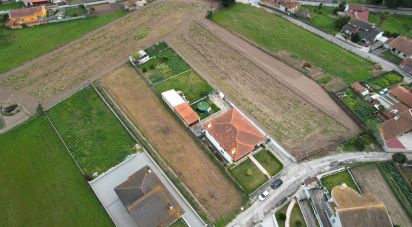 Terrain à Eixo e Eirol de 1 520 m²