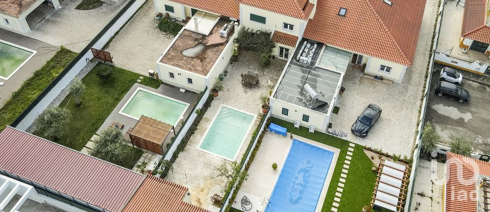 Maison T4 à Azeitão (São Lourenço e São Simão) de 220 m²