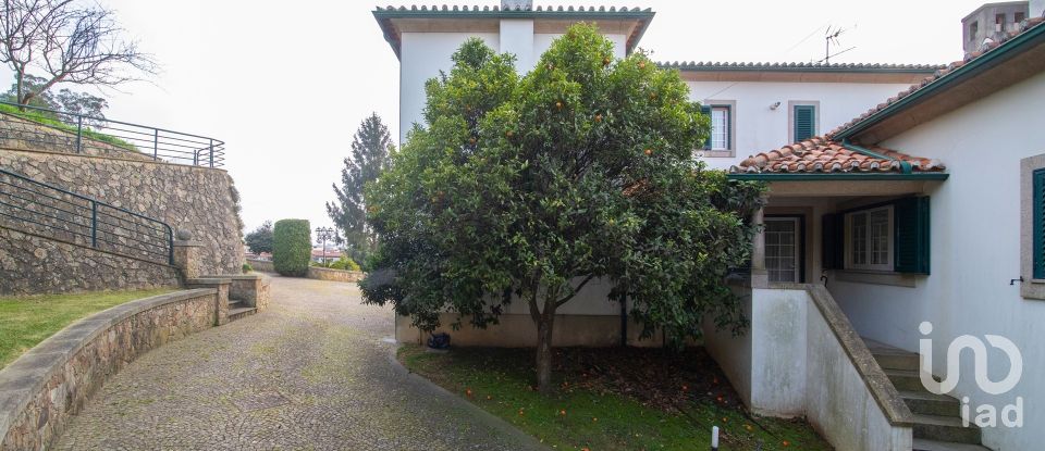 Quinta T11 em Oliveira de Azeméis, Santiago da Riba-Ul, Ul, Macinhata da Seixa e Madail de 735 m²