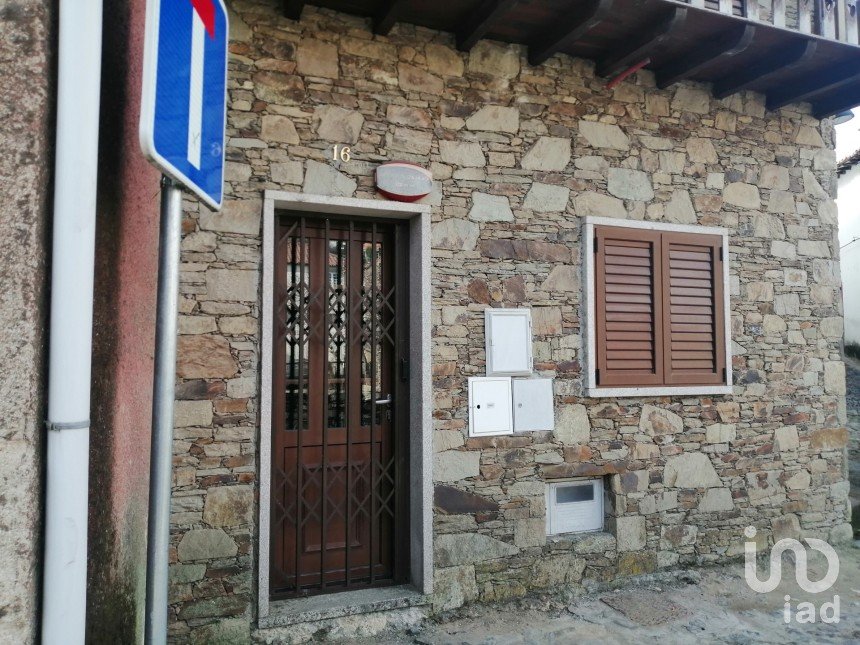 House T1 in Sé, Santa Maria e Meixedo of 123 m²