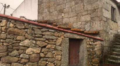 Maison T0 à Freixedas de 244 m²