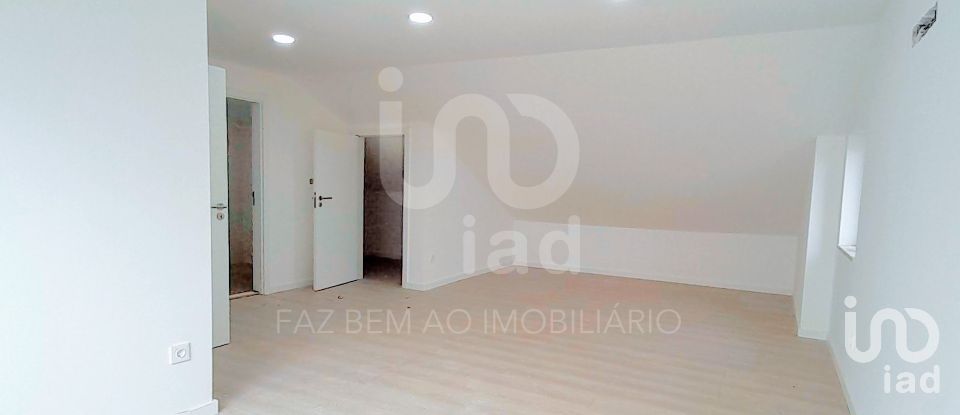 Apartment T3 in Castanheira do Ribatejo e Cachoeiras of 115 m²