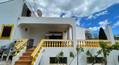 Maison T4 à Albufeira e Olhos de Água de 240 m²