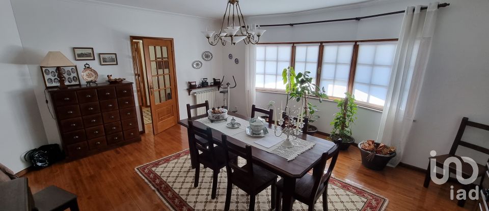 House T4 in Vilar de Nantes of 209 m²