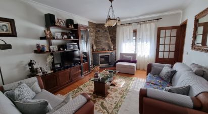 Maison T4 à Vilar de Nantes de 209 m²