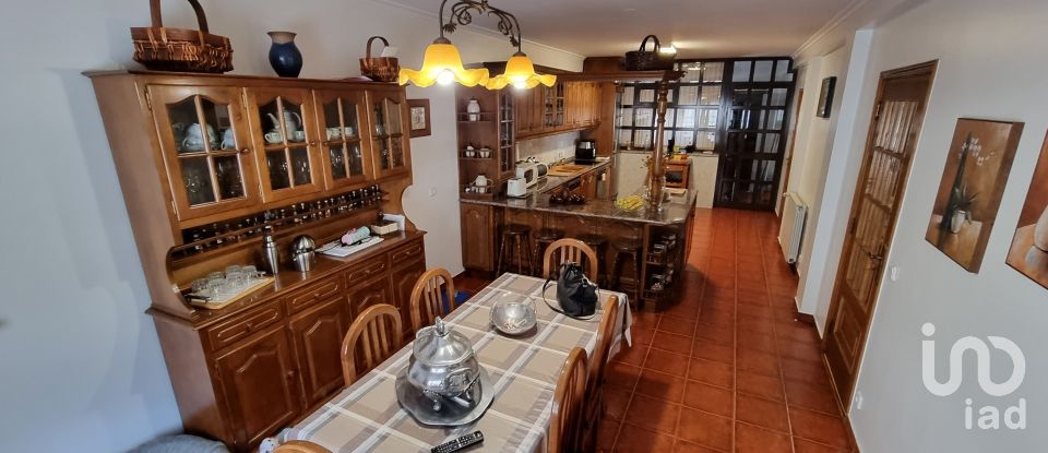 House T4 in Vilar de Nantes of 209 m²