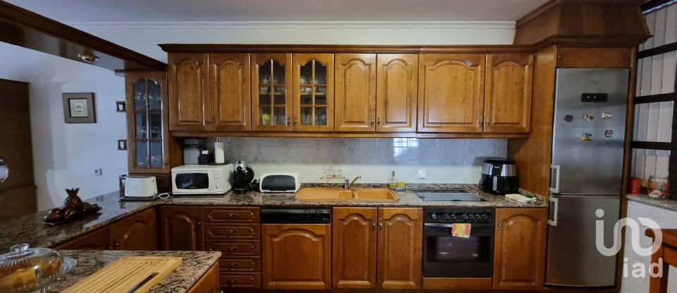 House T4 in Vilar de Nantes of 209 m²