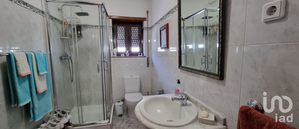 House T4 in Vilar de Nantes of 209 m²