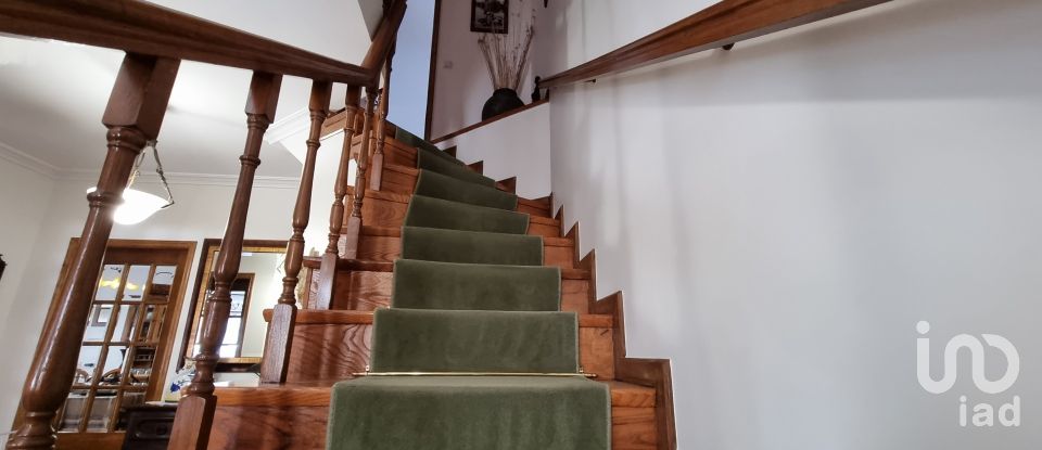 House T4 in Vilar de Nantes of 209 m²