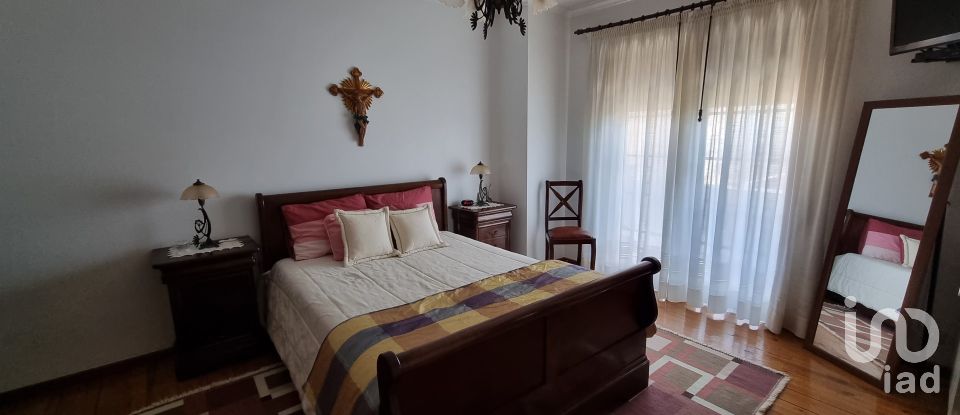 House T4 in Vilar de Nantes of 209 m²