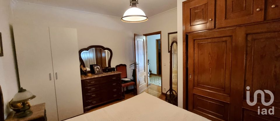 House T4 in Vilar de Nantes of 209 m²