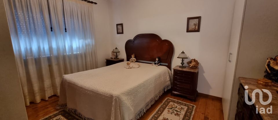 House T4 in Vilar de Nantes of 209 m²