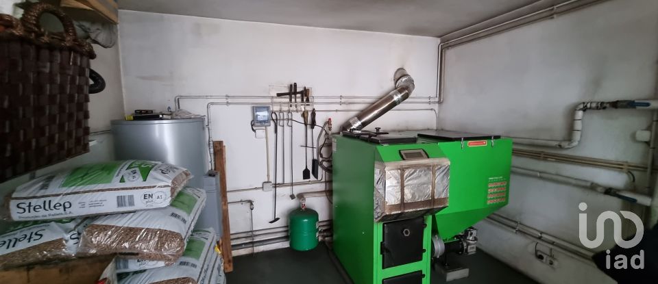 House T4 in Vilar de Nantes of 209 m²