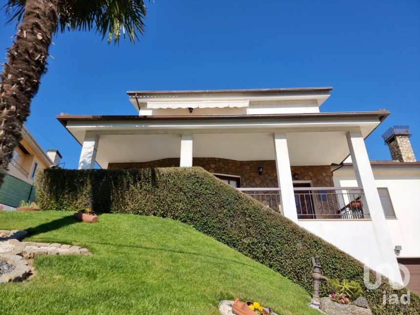 House T4 in Vilar de Nantes of 209 m²